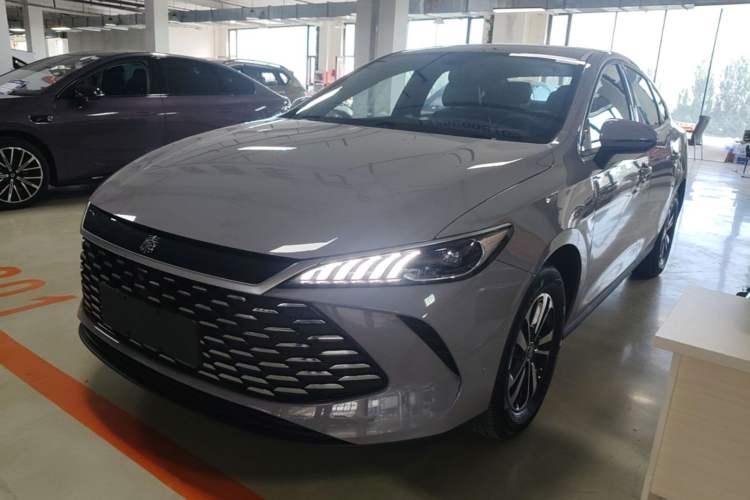 BYD Qin PLUS 2026 — фото 1