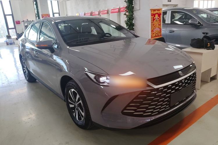 BYD Qin PLUS 2026 — фото 3