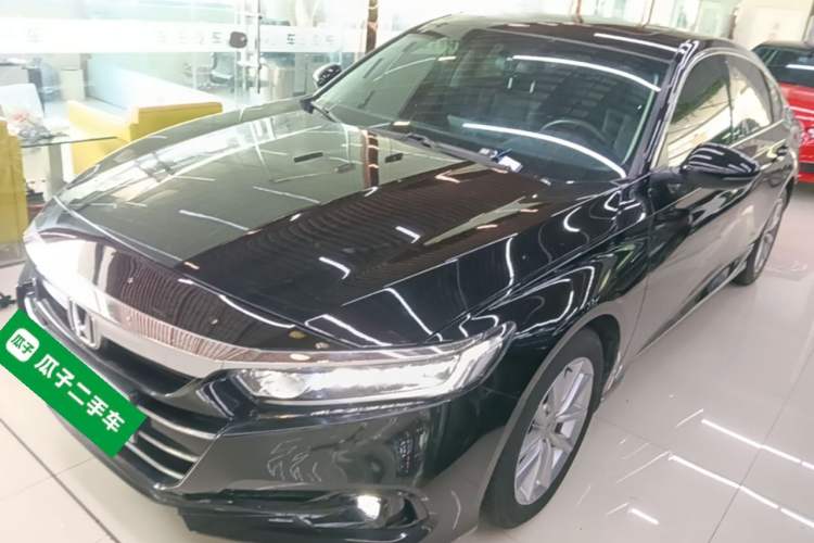 Honda Accord 2022 — фото 1