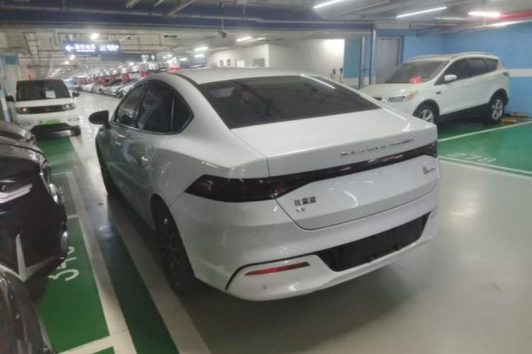 BYD Qin PLUS 2021 — фото 4