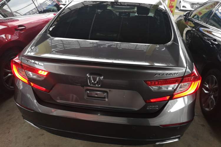 Honda Accord 2018 — 5