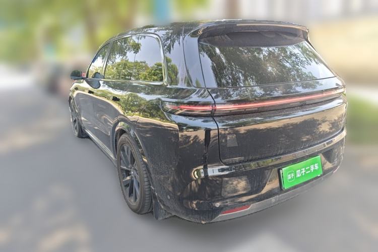 Li Auto L8 2023 — 4