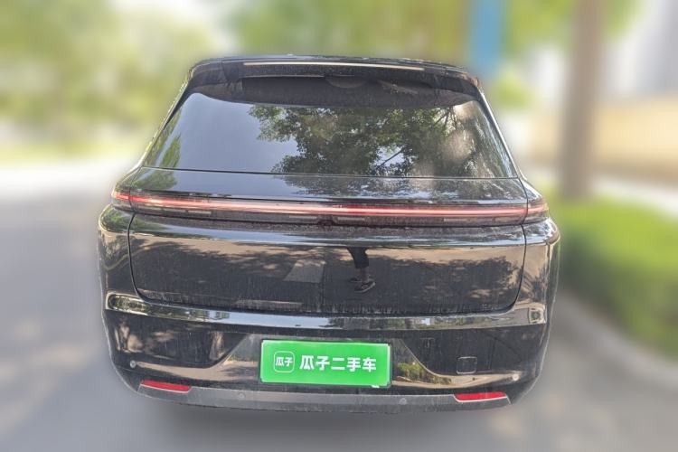 Li Auto L8 2023 — 5