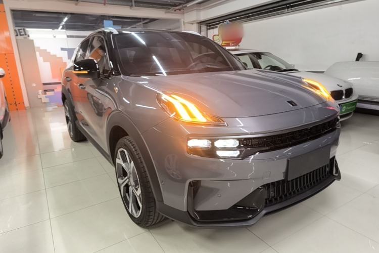 Lynk & Co 06 2023 — 3