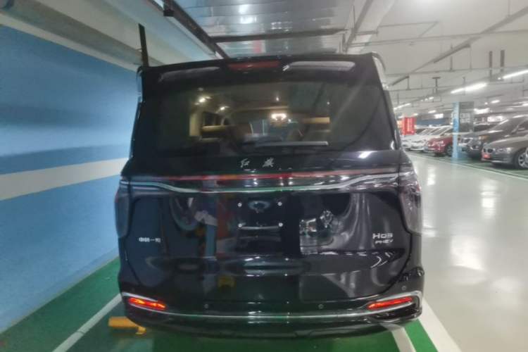 Hongqi HQ9 PHEV 2024 — 5