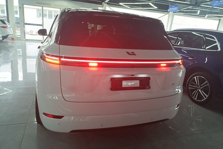 Li Auto L7 2024 — 5