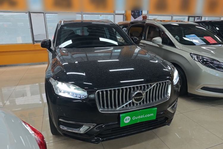 Volvo XC90 2023 — 3