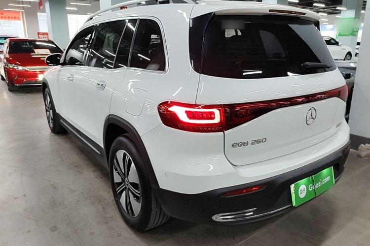 Mercedes-Benz EQB 260 2023 — 4