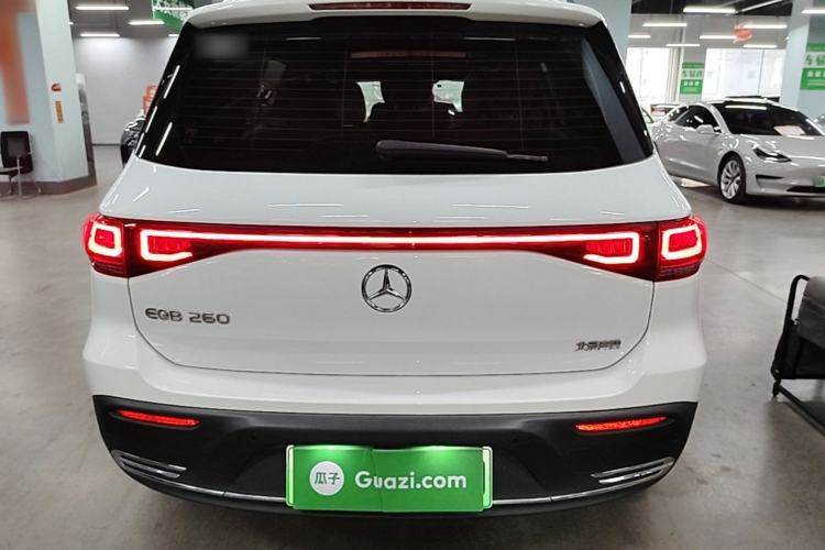 Mercedes-Benz EQB 260 2023 — 5