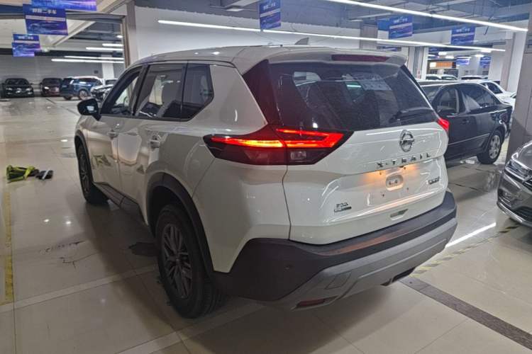 Nissan Rogue 2021 — 4