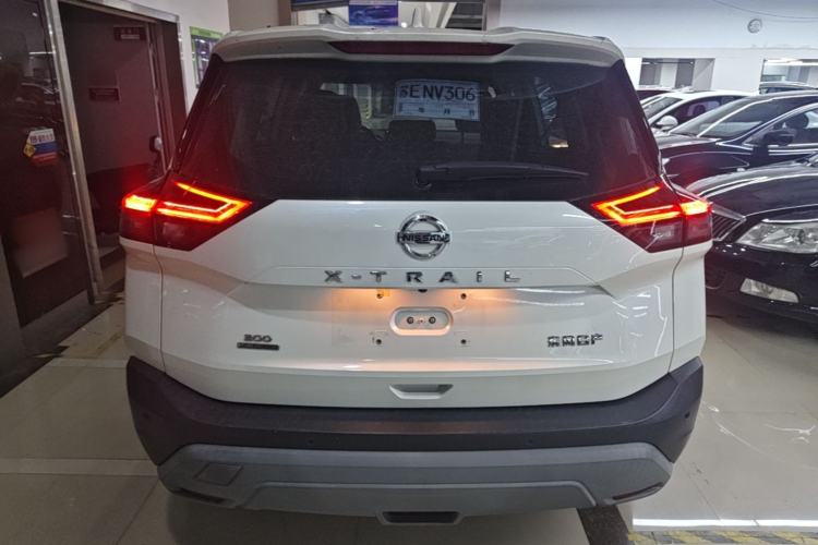 Nissan Rogue 2021 — 5