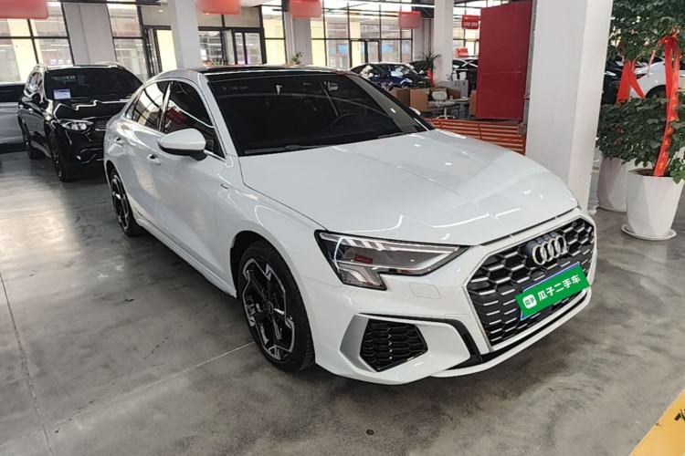 Audi A3L 2023 — 3