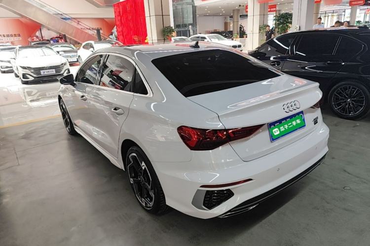 Audi A3L 2023 — 4