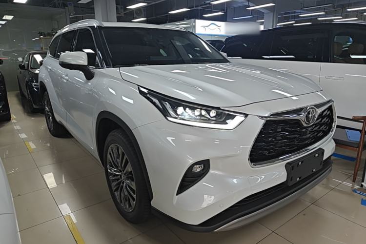 Toyota Highlander 2026 — 3