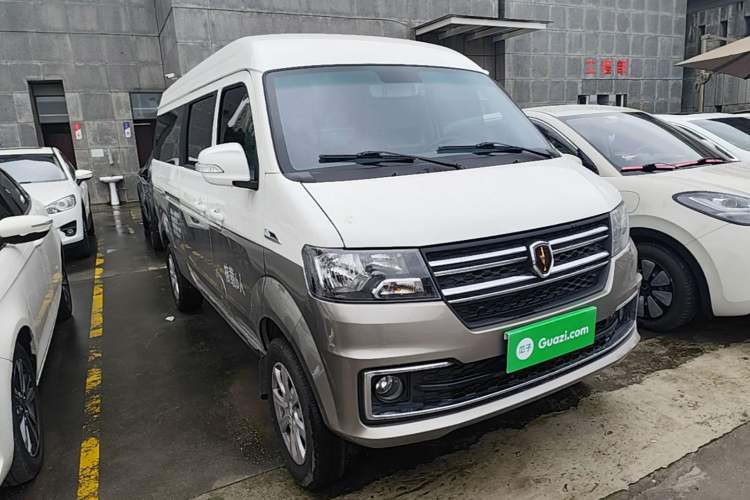 Jinbei Hiace X30L 2024 — 3