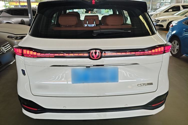ChangAn CS75 PLUS 2025 — 5