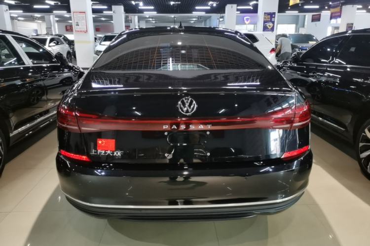 Volkswagen Passat 2025 — 5
