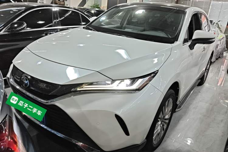 Toyota Harrier 2022 — фото 2