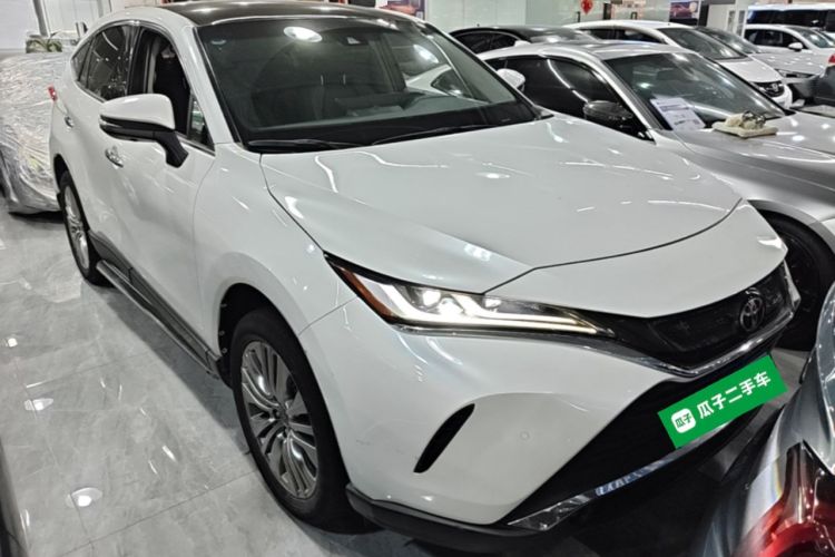 Toyota Harrier 2022 — фото 3