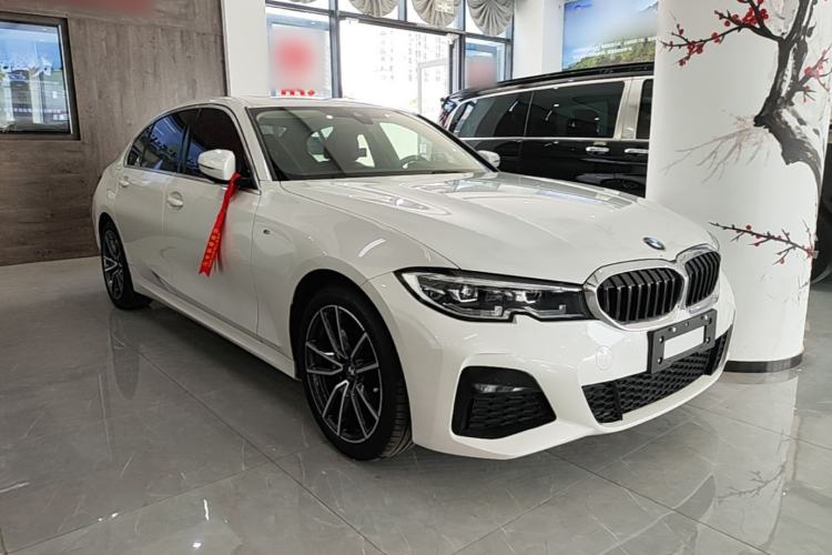 BMW 325Li 2022 — 3