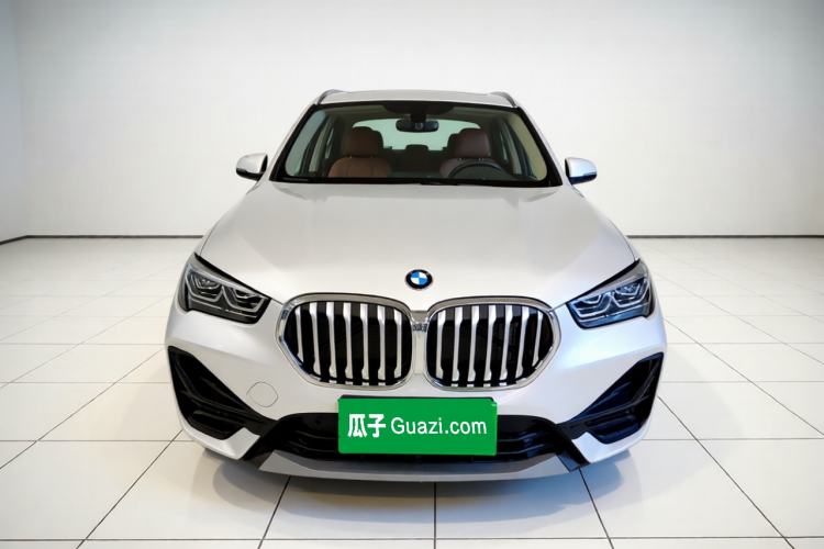 BMW X1 2022 — фото 2