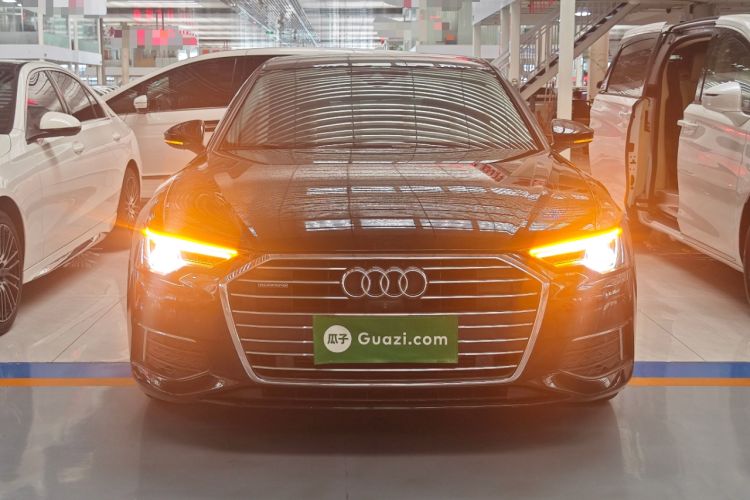 Audi A6L 2020 — 2