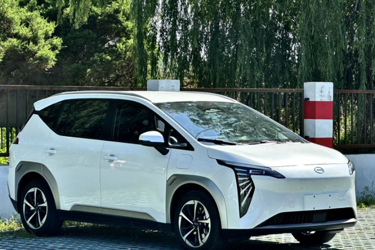 AION Y 2025 — 2