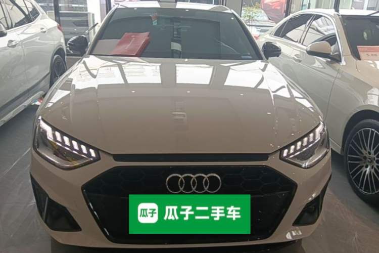 Audi A4 2024 — 2