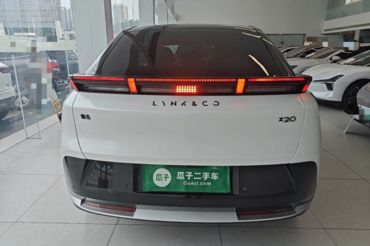 Lynk & Co Z20 2025 — 5