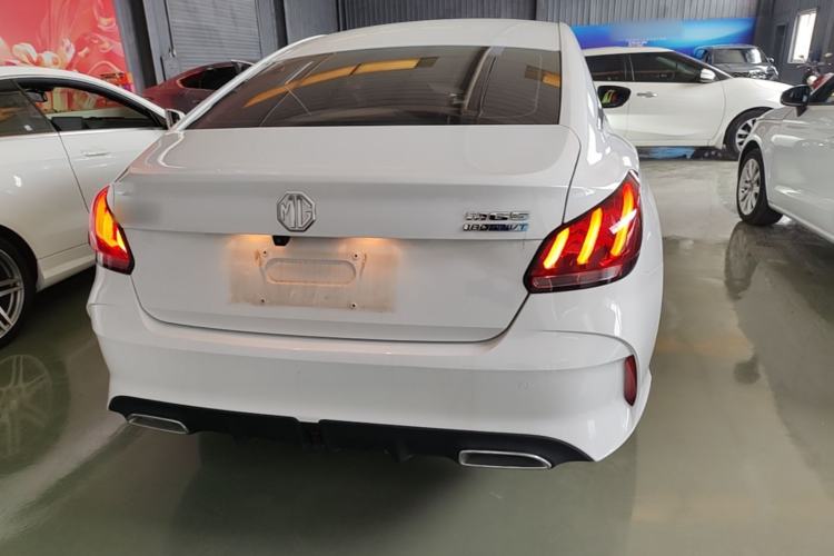MG MG 5 2023 — 5
