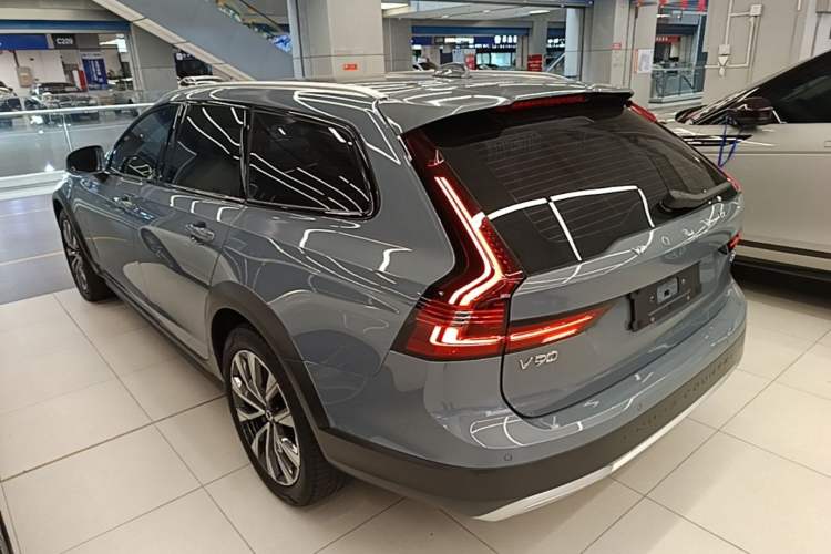 Volvo V90 2021 — 4