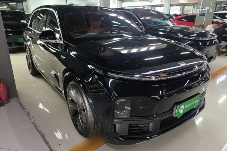 Li Auto L8 2024 — 3