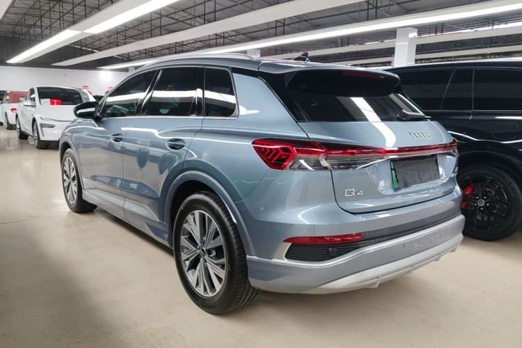 Audi Q4 e-tron 2024 — 4