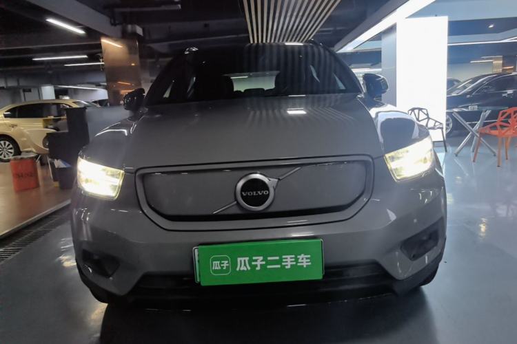 Volvo xc40 new energy 2021 — фото 2