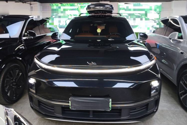 Li Auto L8 2023 — 2