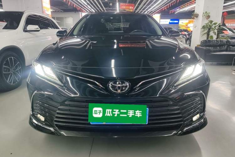 Toyota Camry 2021 — 2