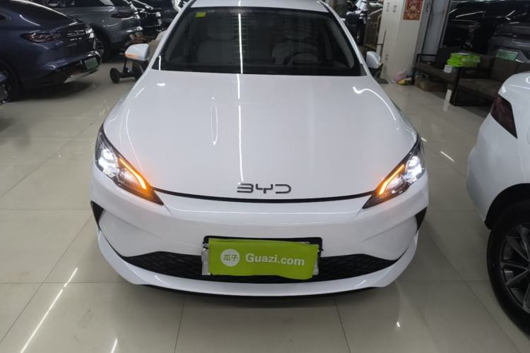 BYD Seal 05 DM-i 2025 — фото 2