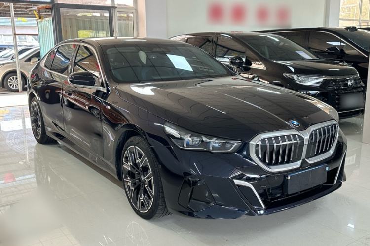 BMW 530Li 2024 — 5