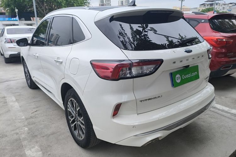 Ford Escape 2020 — 4