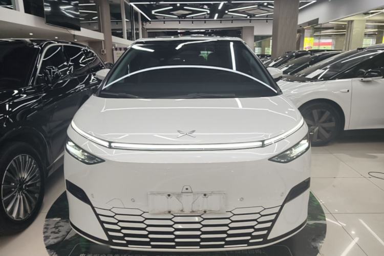 XPeng X9 2024 — 2