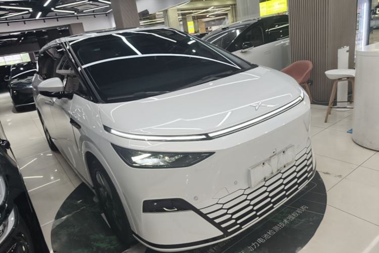 XPeng X9 2024 — 3