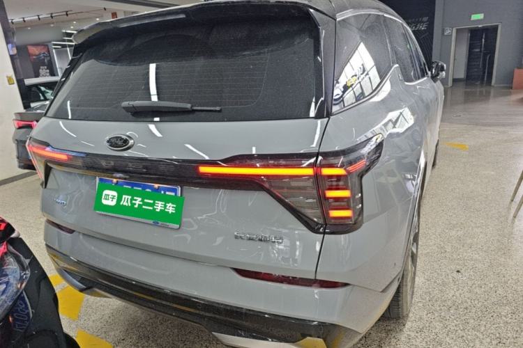 Ford Explorer 2023 — 5