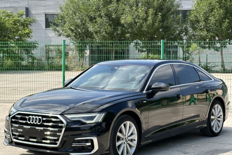 Audi A6L 2023 — фото 1