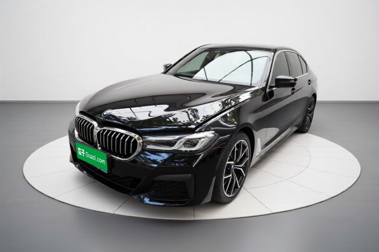 BMW 5 series 2021 — фото 1