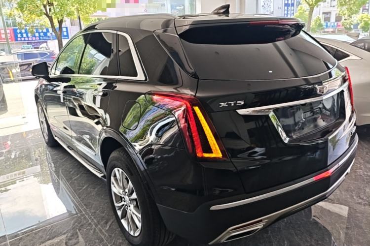 Cadillac XT5 2023 — фото 4