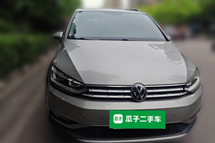 Volkswagen Touran 2021 — 2