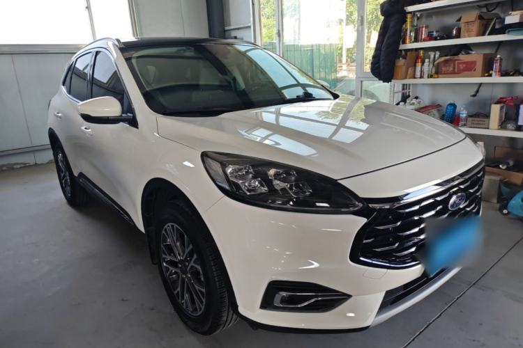 Ford Escape 2020 — 3