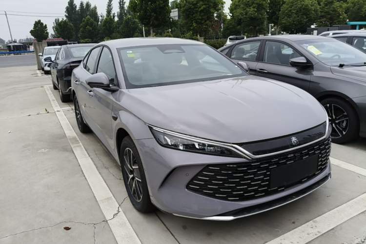 BYD Qin L 2026 — 3