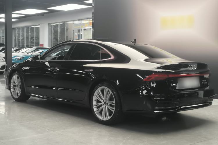 Audi A7L 2024 — фото 5