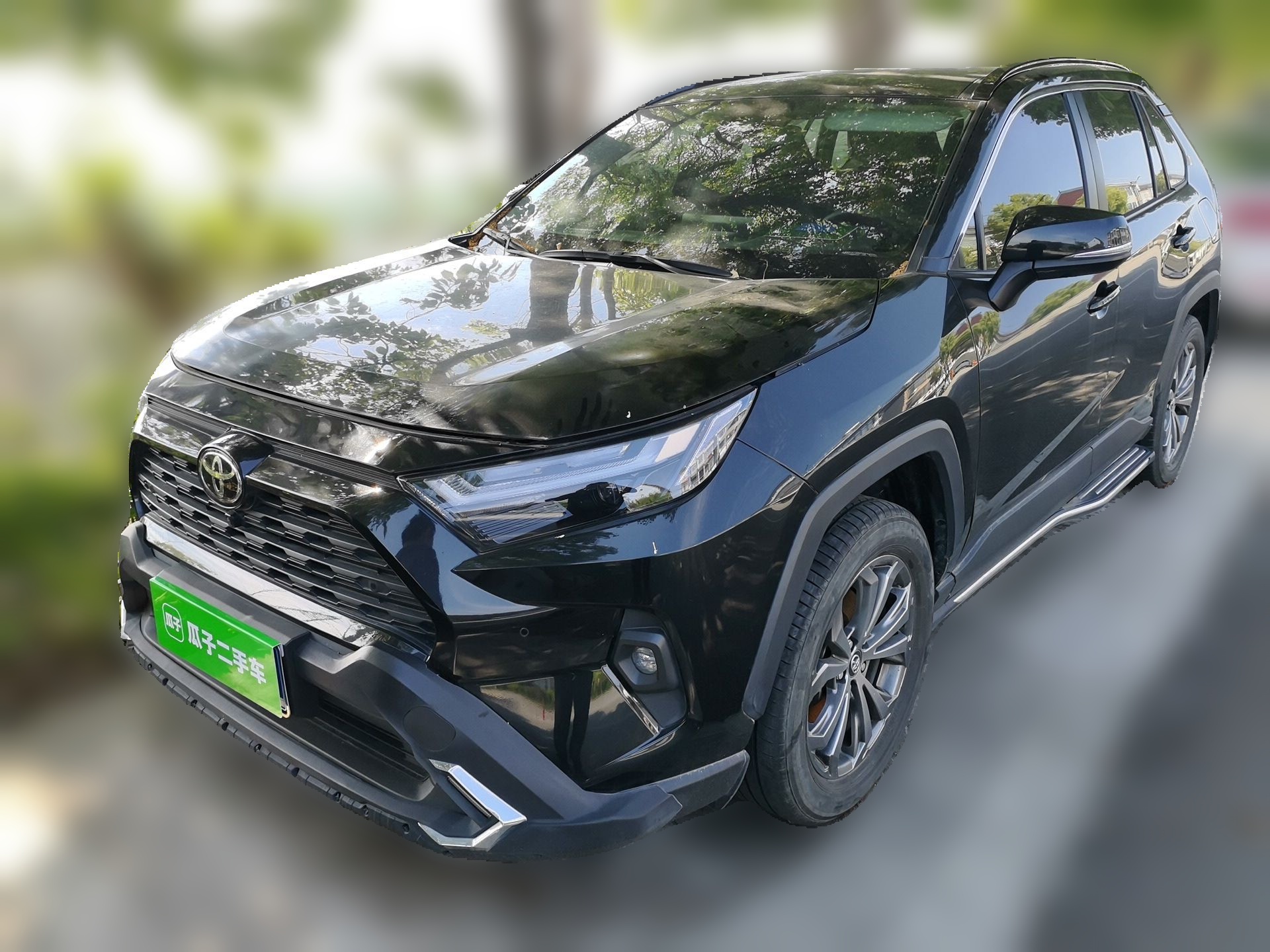 Toyota RAV4 2023 — фото 1
